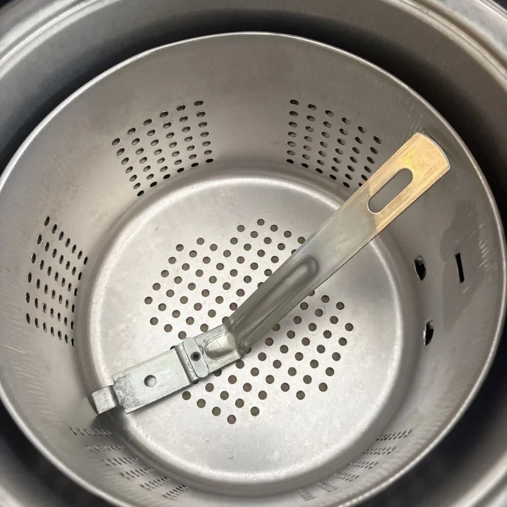 Vintage MCM Western Auto Wizard Automatic Cooker-Fryer w/RecipeManual Deadstock